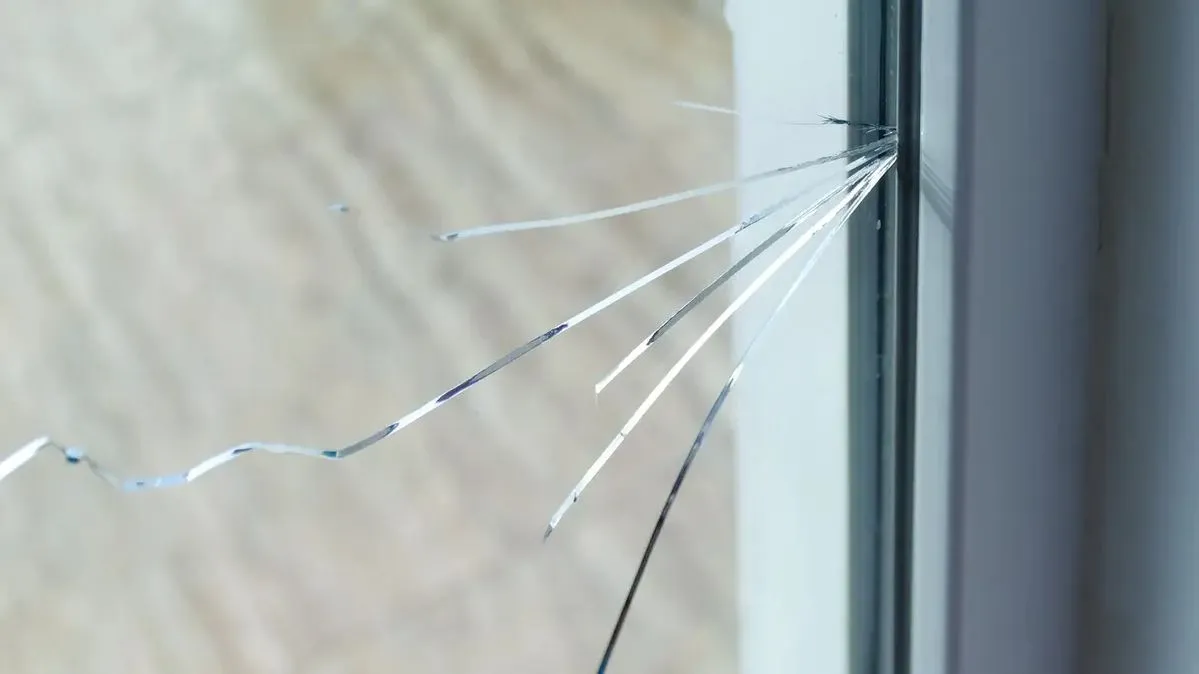 Fixing Cracked Glass