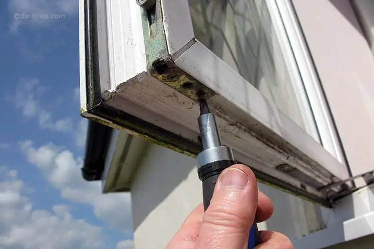 Unsticking Jammed Windows